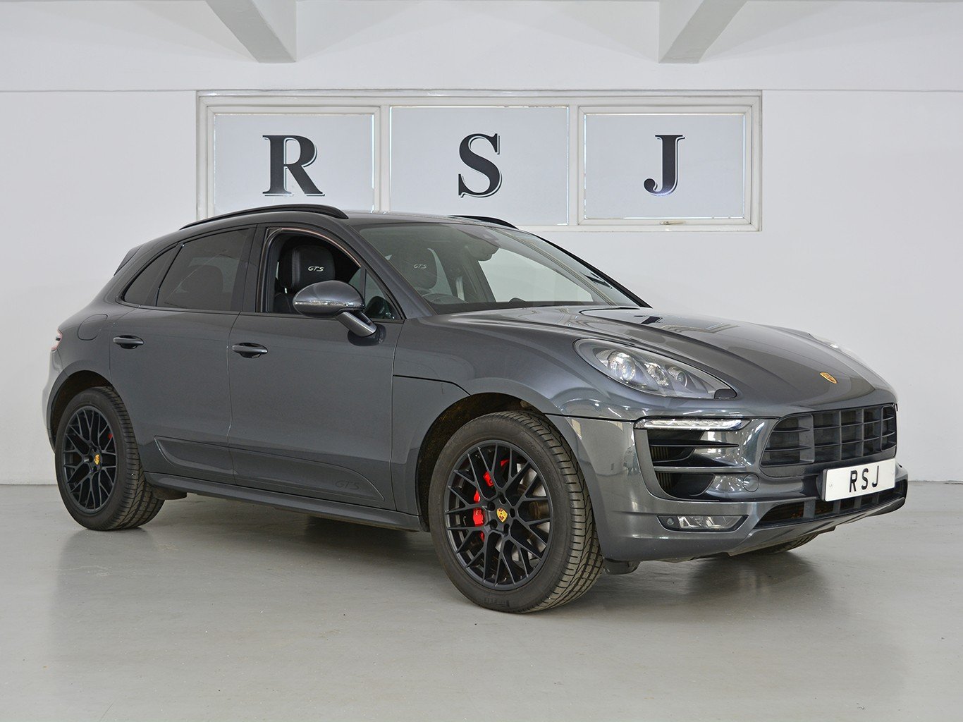 2017 Porsche Macan